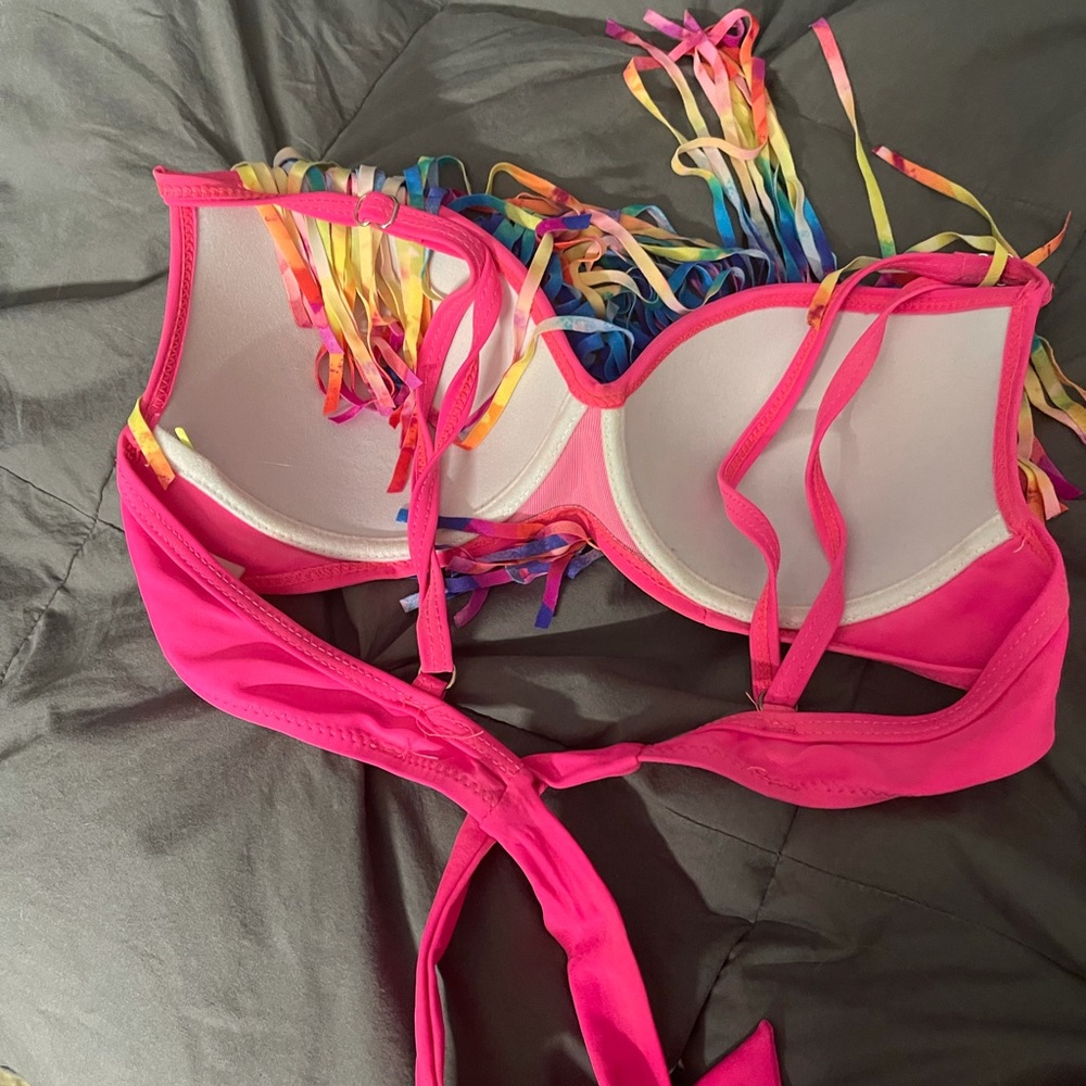 Pink bathing suit - Picture 3 of 3
